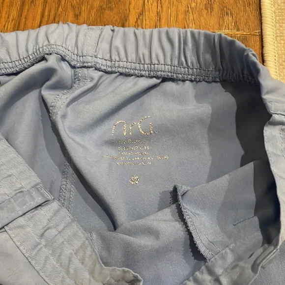 Women’s Ceil Blue NRG By Barco Scrub Set, Small - Picture 6 of 8